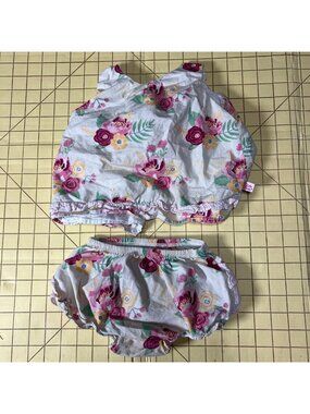 Ruffle Butts Baby Girls Floral Ruffle Top & Bloomers Set Size 18-24M 100% Cotton